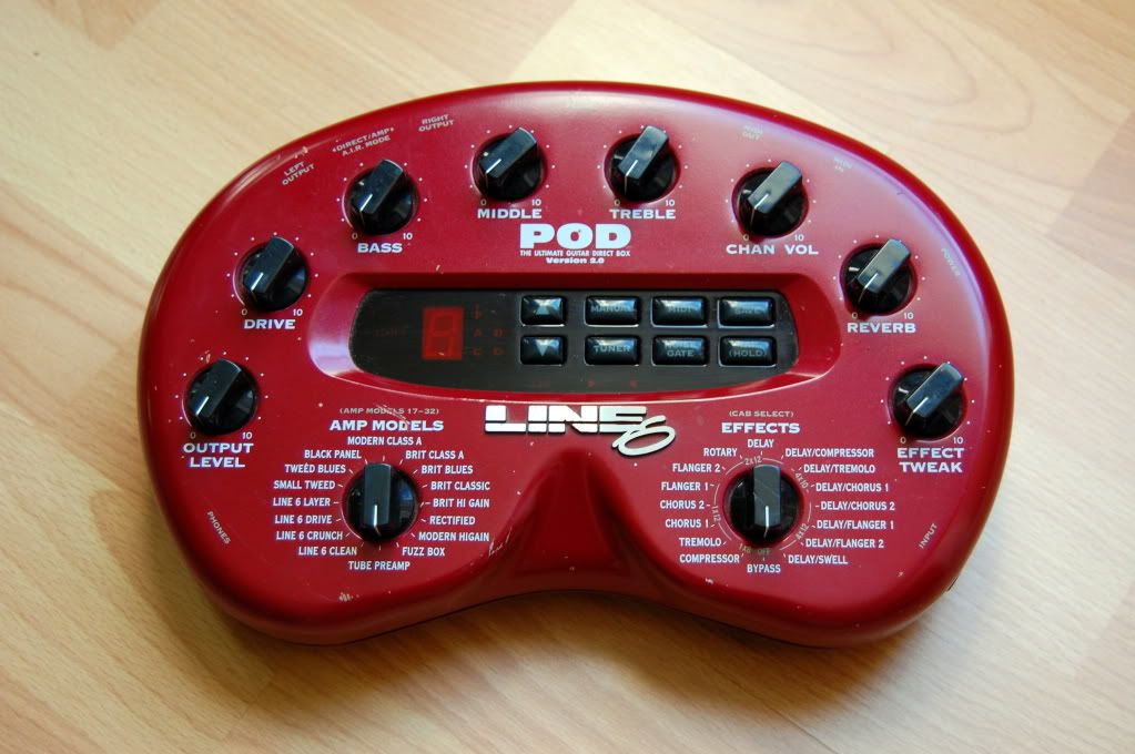 Line 6 Pod 2.0 + Floorboard