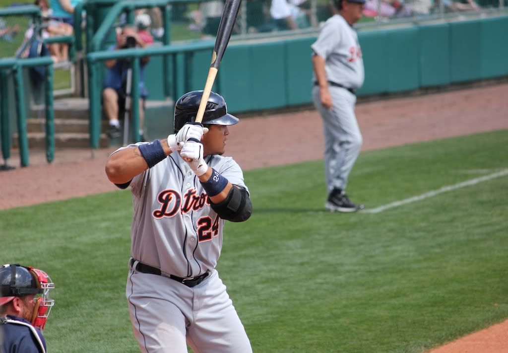 IMAGE: http://i953.photobucket.com/albums/ae12/jlitton85/IMG_0142.jpg