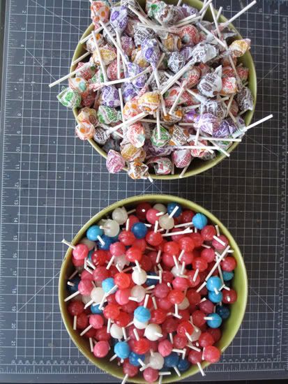 Dum Dum Wreath,Oh Louise!,DIY lollipop wreath,dum dum crafts