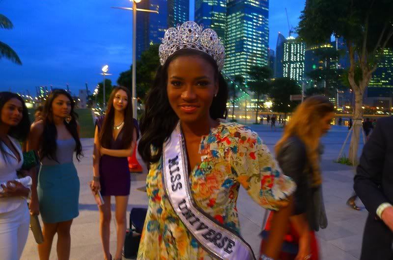 miss universe 2011 leila lopes visit singapore