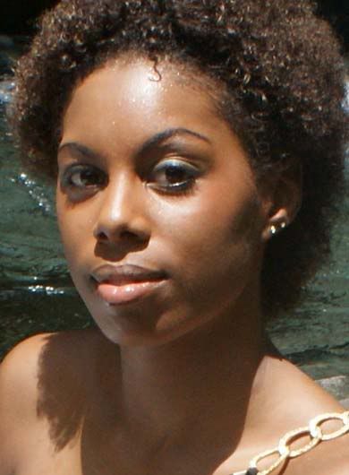 miss earth 2011 Guadeloupe Mitchelle Malezieu