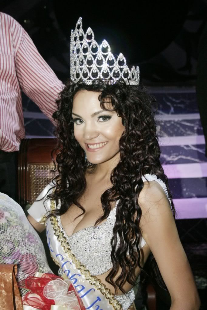 miss global international 2011 winner yansy vega puerto rico