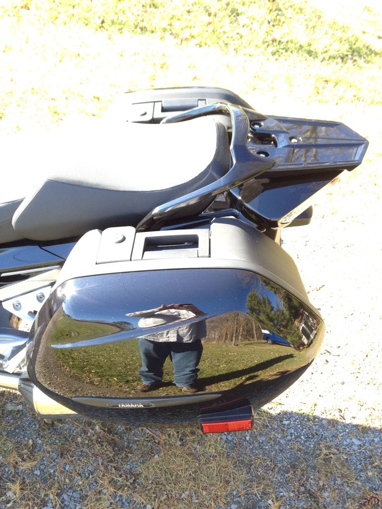http://i953.photobucket.com/albums/ae17/sportbikertony/2009FJR/07DCC379-2F63-43E0-BCA8-DDF80E24D317-691-000000727E487859.jpg