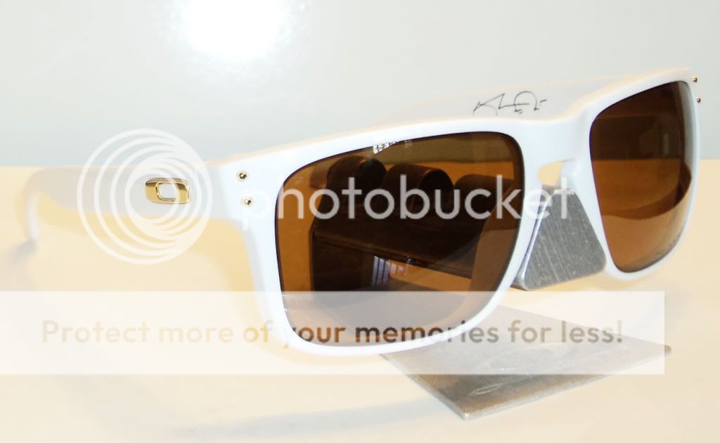 Oakley Sunglasses Holbrook   Shaun White Signature Series Holbrook 