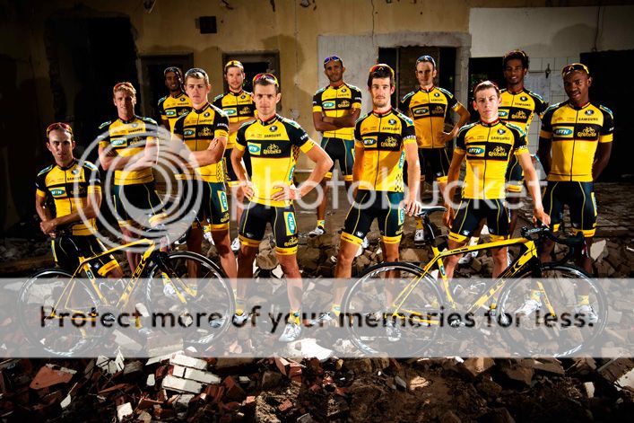 i953.photobucket.com/albums/ae19/leolebanov/Team-MTN-Qhubeka_zpsa116c5dd.jpg